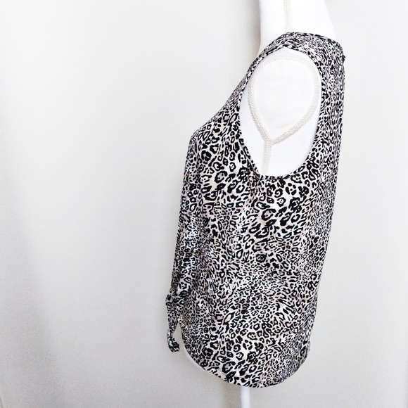 Adrianna Papell Leopard Print Sleeveless Blouse - Picture 4 of 9